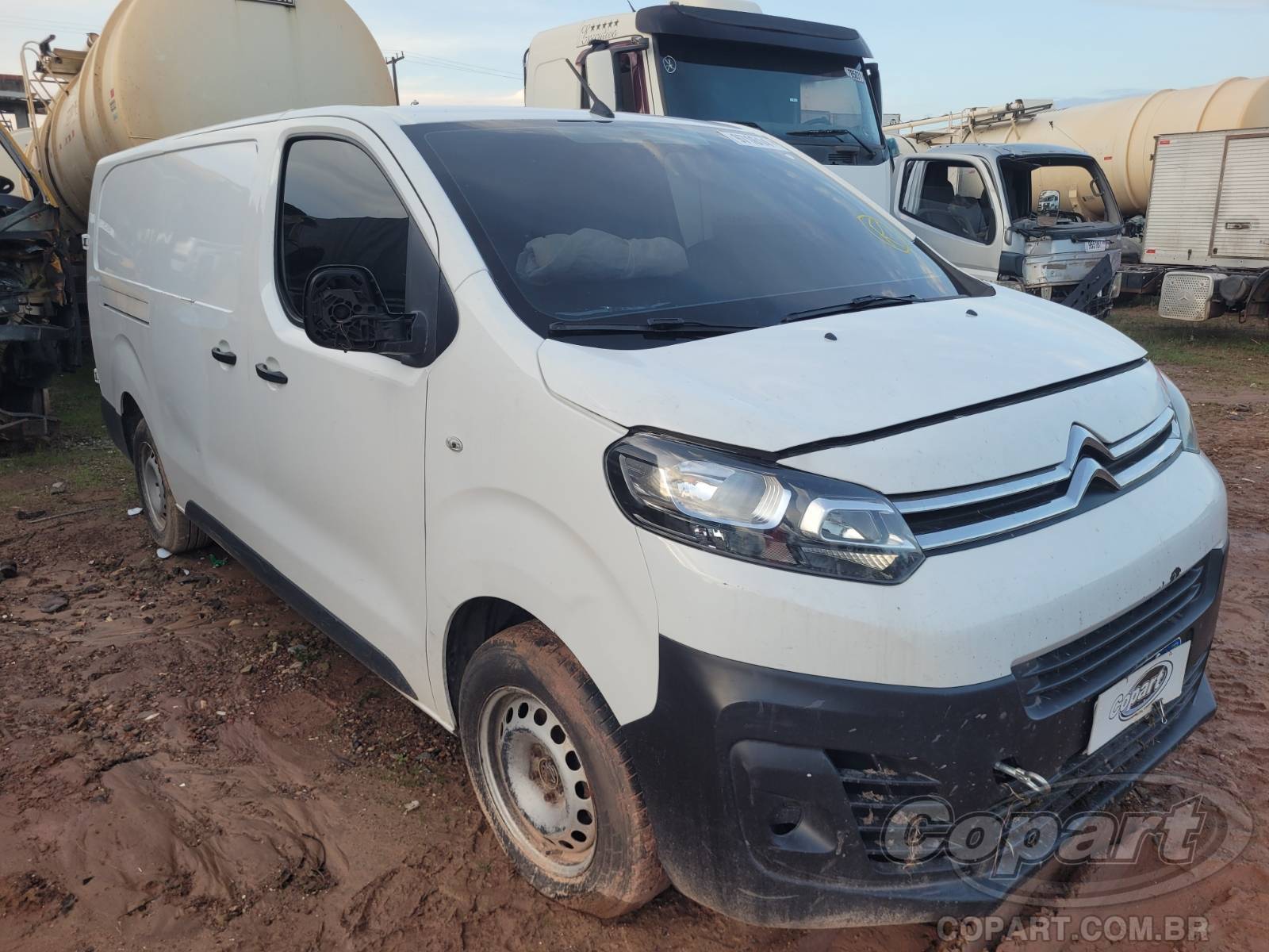 Veículo Citroën Jumpy Citroen Jumpy Furgao Pack 1.6 BlueHDi Turbo 2022 Colisão Pequena Monta 2022 em leilão