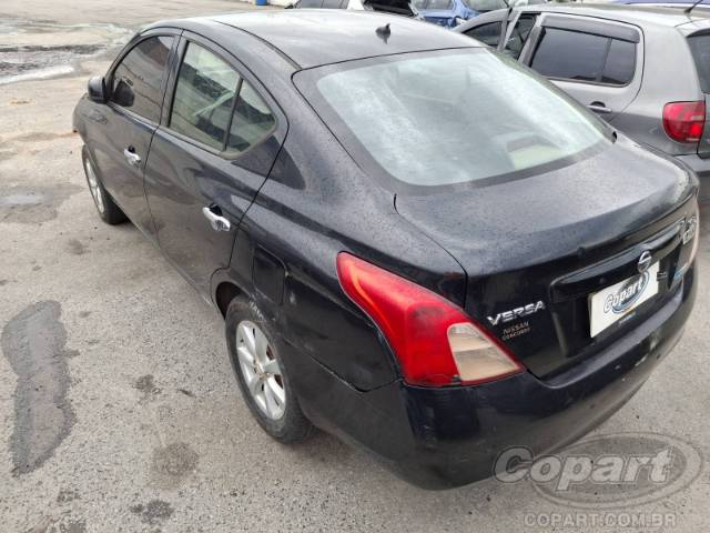 2014 NISSAN VERSA 