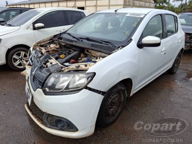 2015 RENAULT SANDERO 