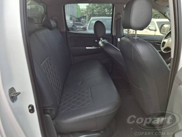 2015 TOYOTA HILUX CD 
