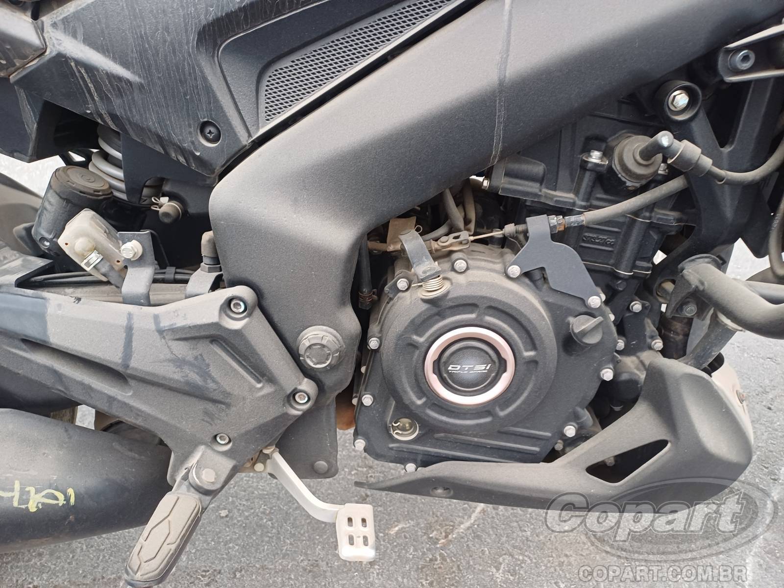 Foto 5: 2024 BAJAJ DOMINAR