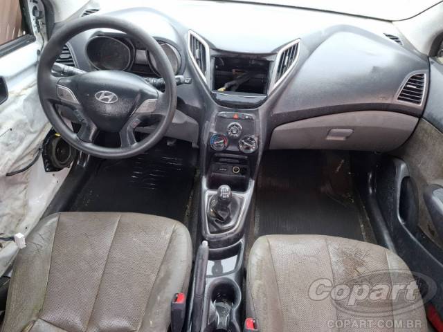 2017 HYUNDAI HB20S 