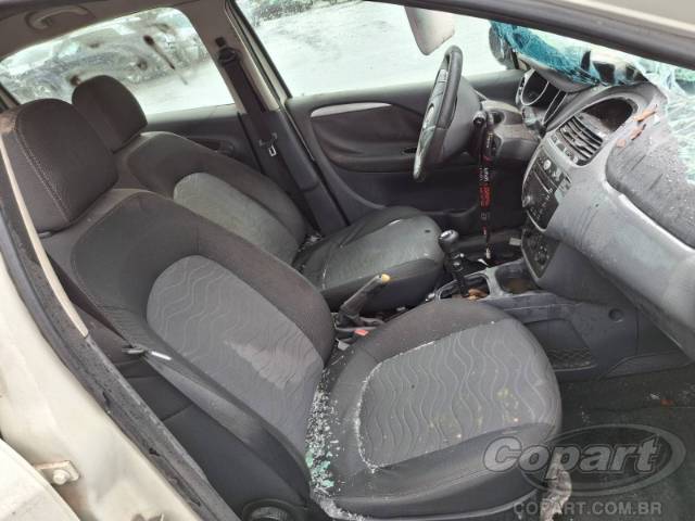 2016 FIAT PUNTO 