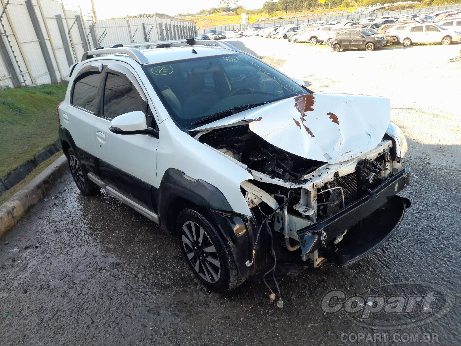 Veículo Toyota Etios TOYOTA ETIOS CROSS 1.5 16V 2014 2015 em leilão