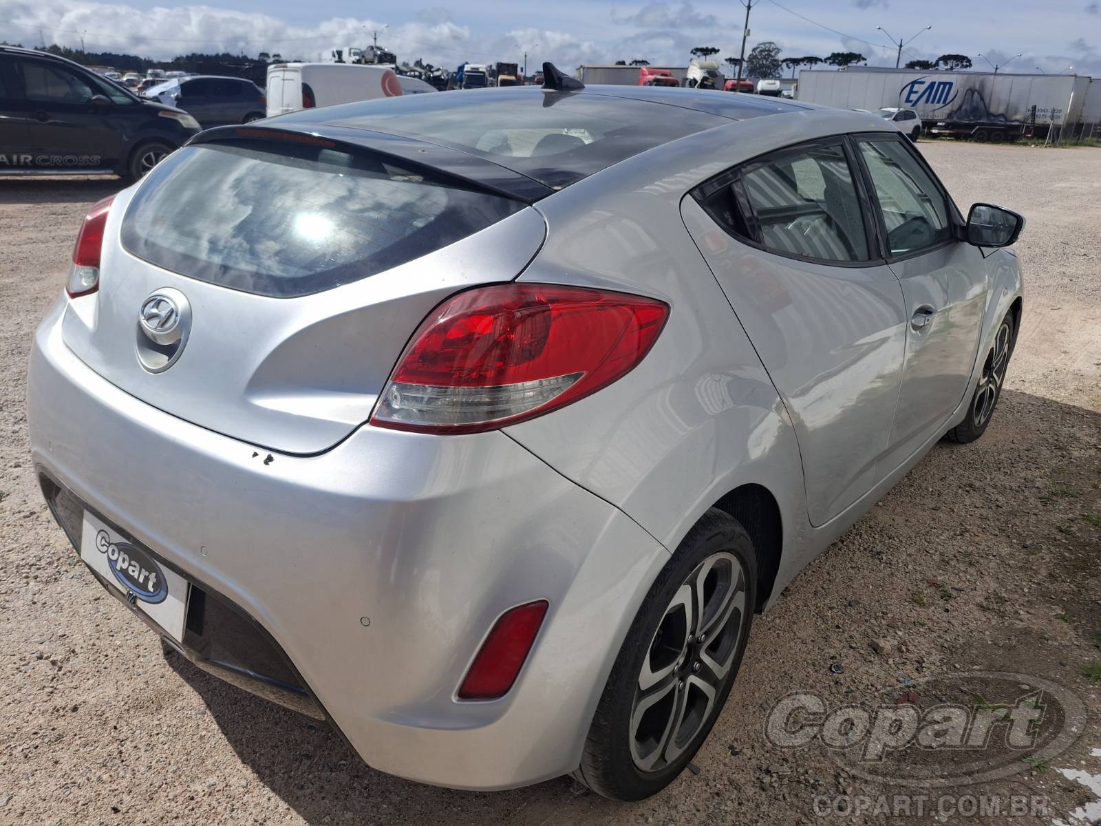 Foto 4: 2012 HYUNDAI VELOSTER