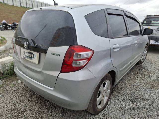 2011 HONDA FIT 