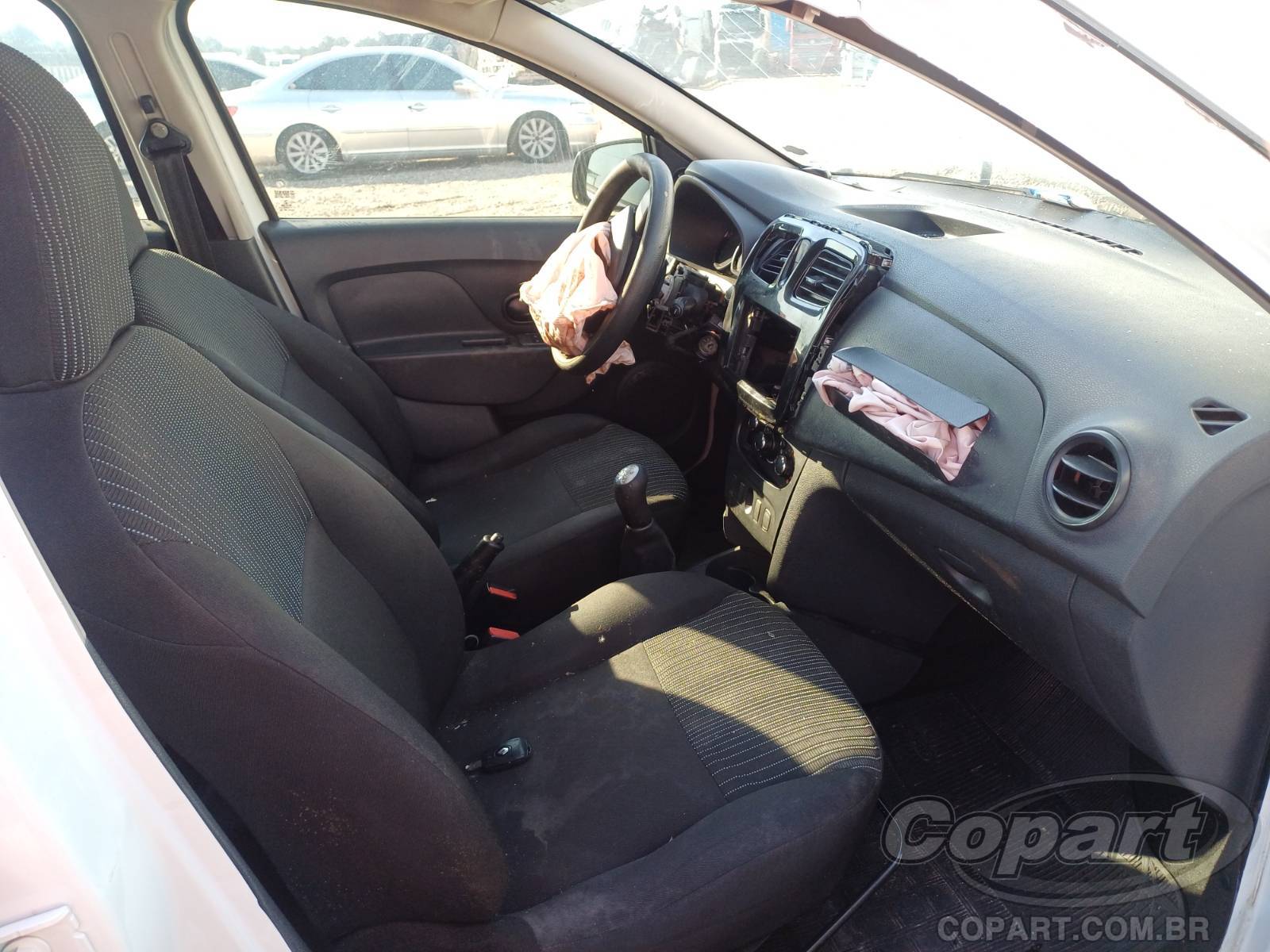 Foto 5: 2018 RENAULT SANDERO