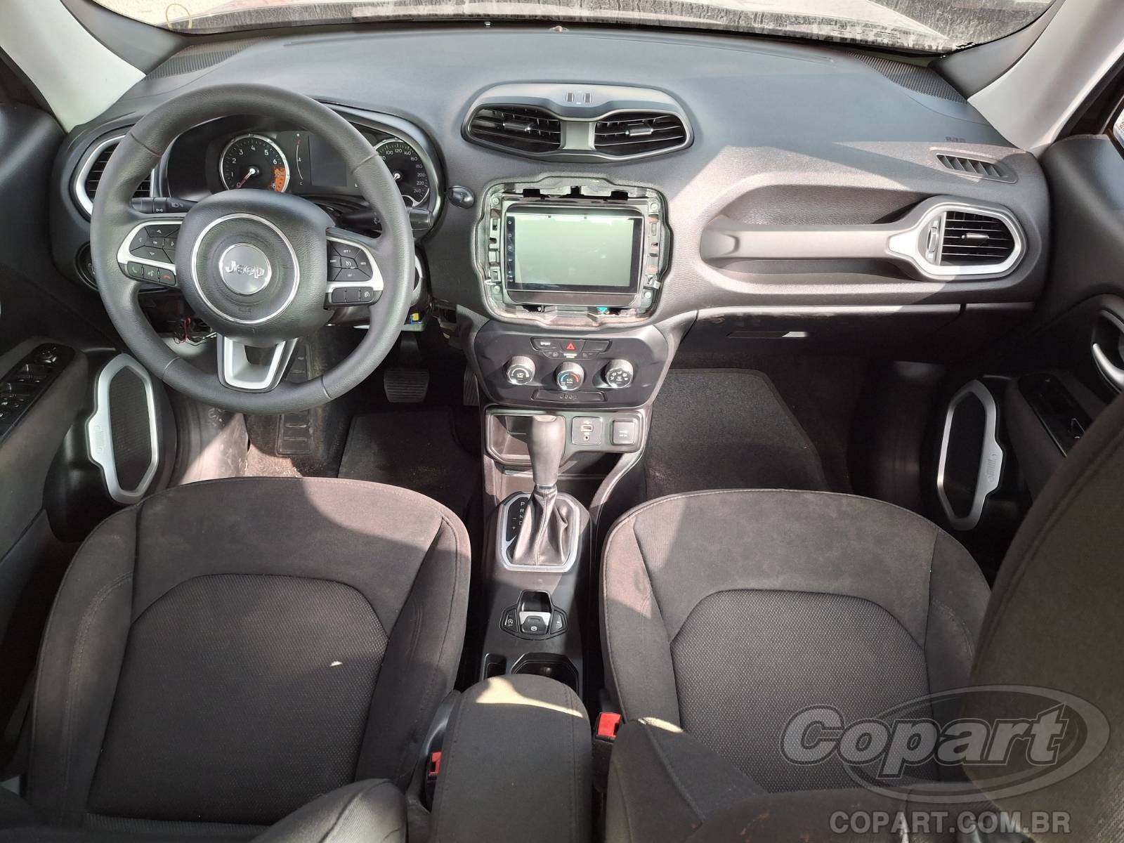 Foto 9 de 14: 2021 JEEP RENEGADE