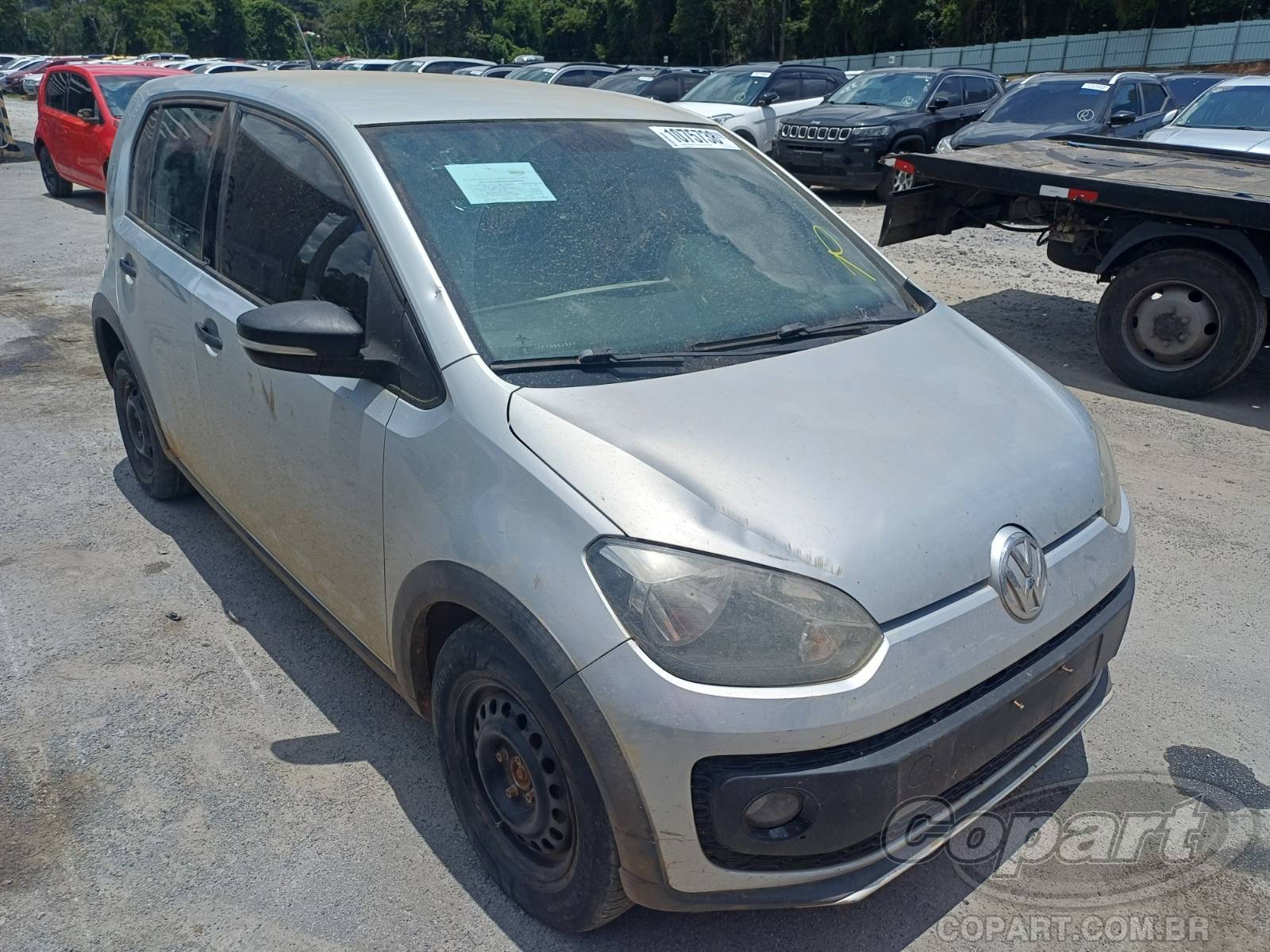 Veículo VW - VolksWagen Up VOLKSWAGEN UP 1.0 12V MPI 2017 em leilão