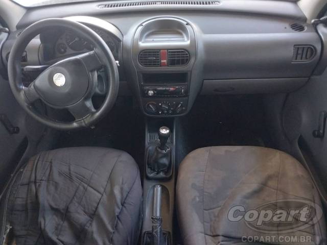 2005 CHEVROLET CORSA SEDAN 