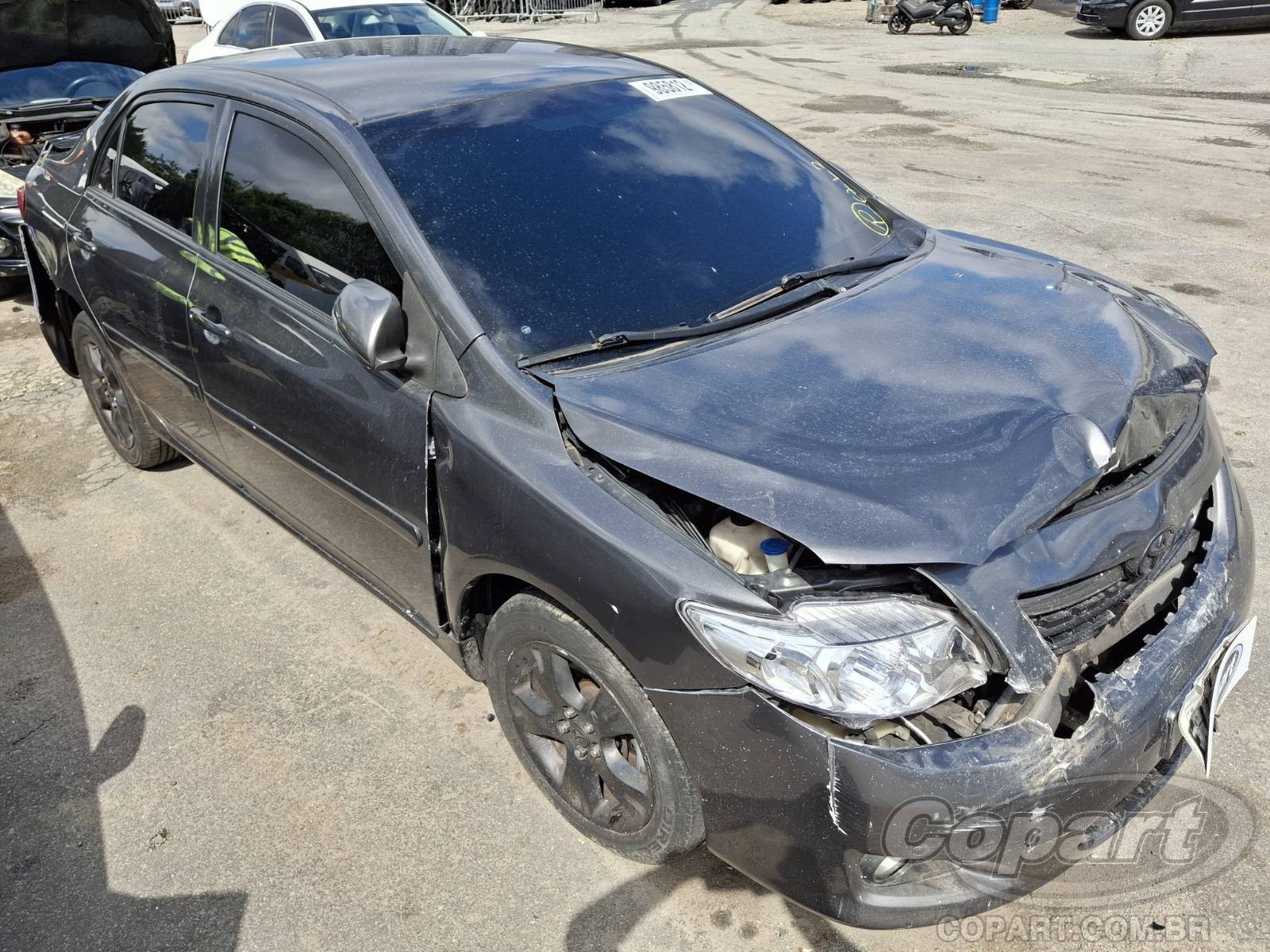 Toyota Corolla XEi 1.8 16V 2010 Médio Dano Traseiro