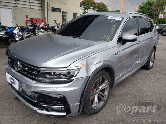 2021 VOLKSWAGEN TIGUAN 