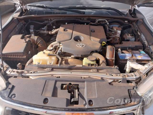 2019 TOYOTA HILUX CD 