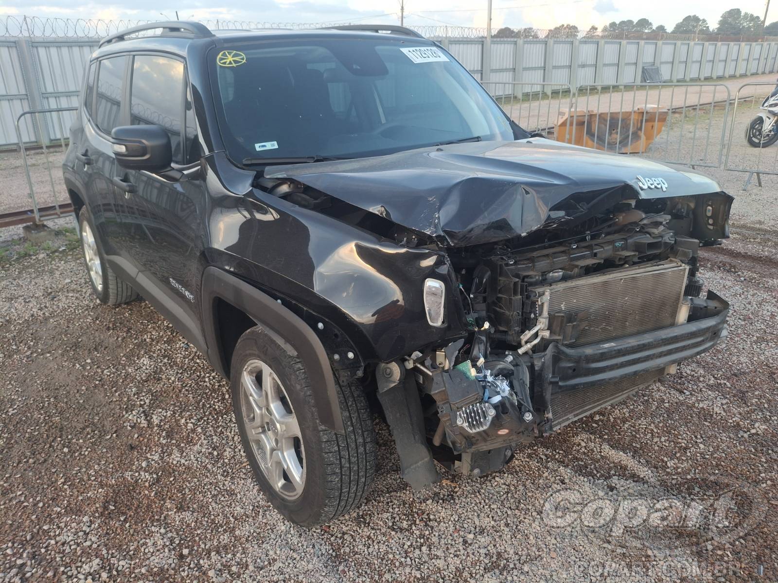 Veículo Fiat Renegade Jeep Renegade 2024 1.3 Turbo SUV 2024 em leilão