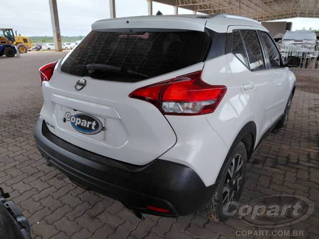 2020 NISSAN KICKS 