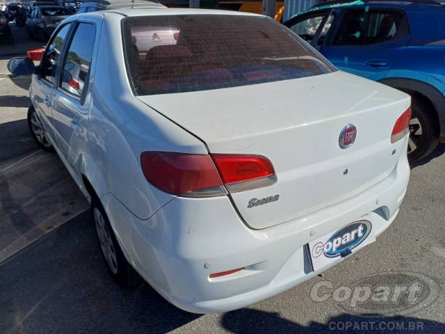 2015 FIAT SIENA 