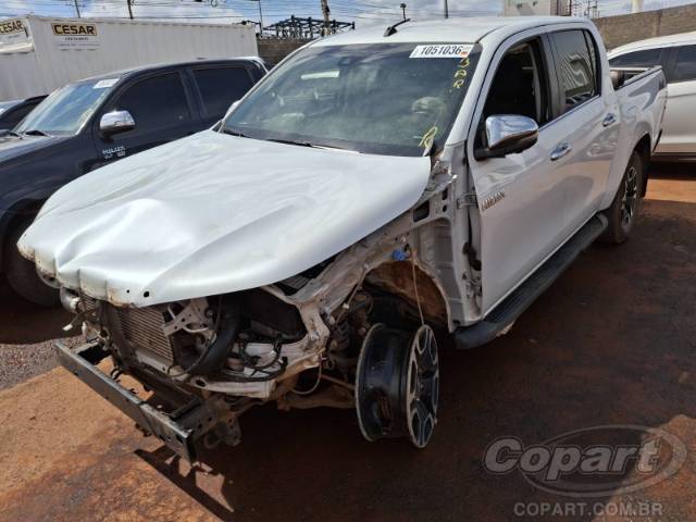 2024 TOYOTA HILUX CD 