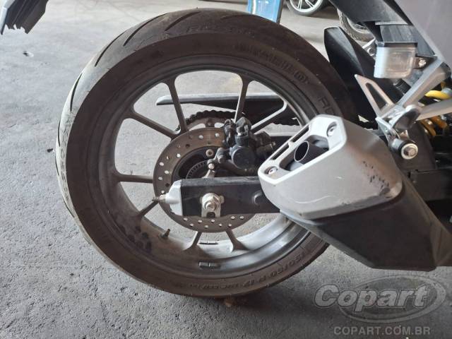 2026 HONDA CB 300F 