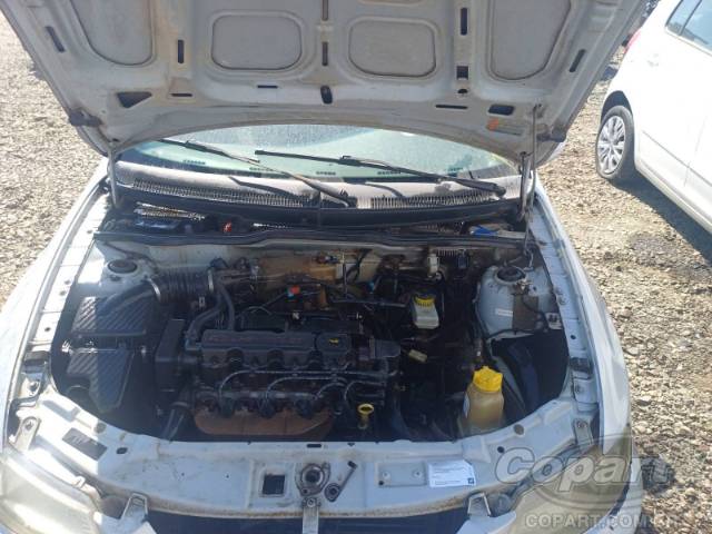 2001 CHEVROLET CELTA 