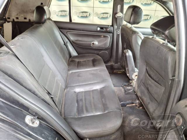 2010 VOLKSWAGEN GOLF 