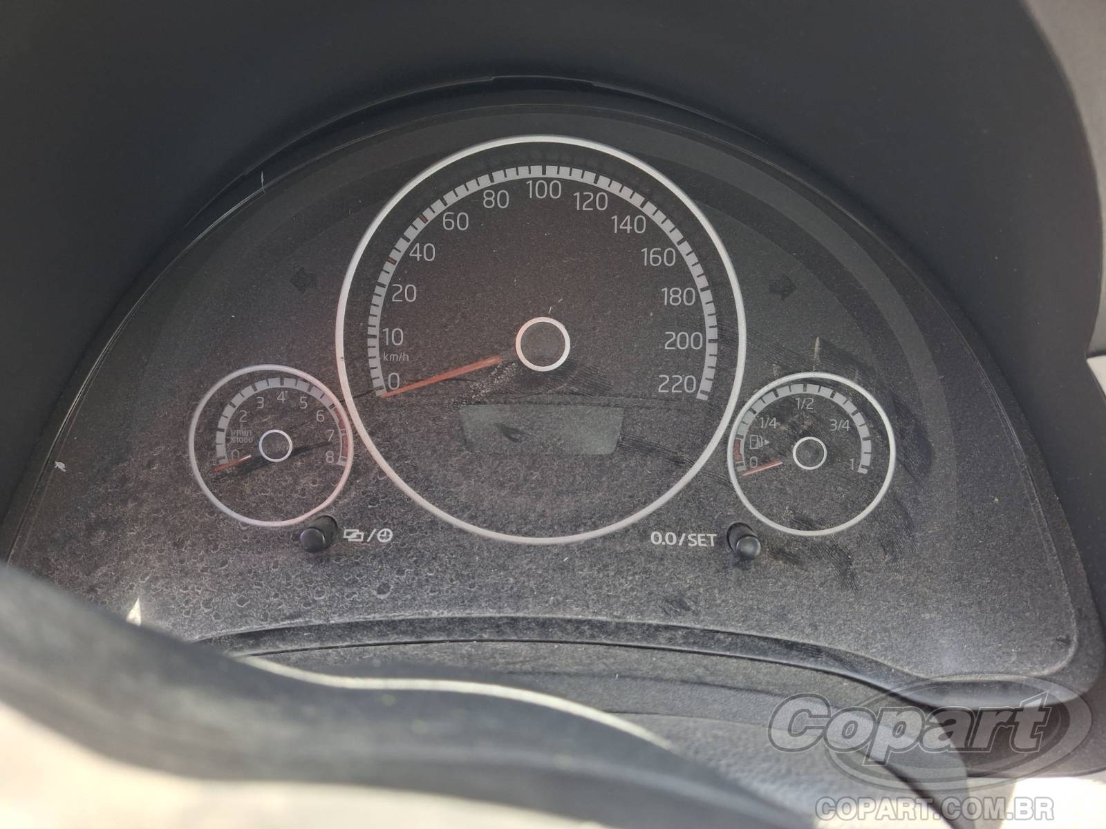 Foto 8 de 10: 2017 VOLKSWAGEN UP
