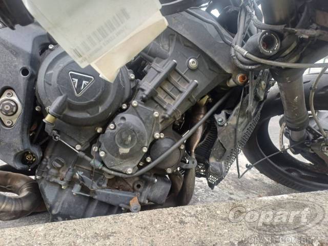 2024 TRIUMPH STREET TRIPLE 