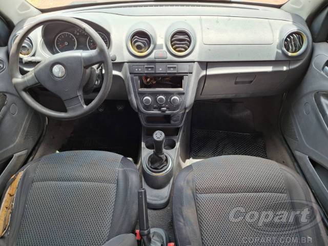 2011 VOLKSWAGEN GOL 