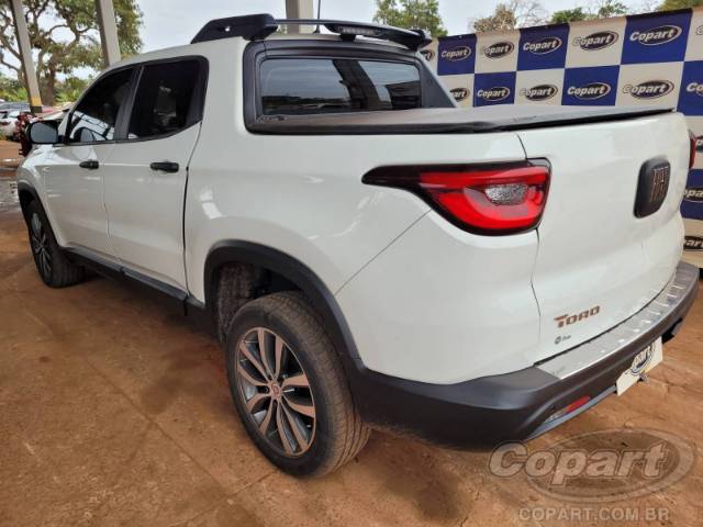 2022 FIAT TORO 