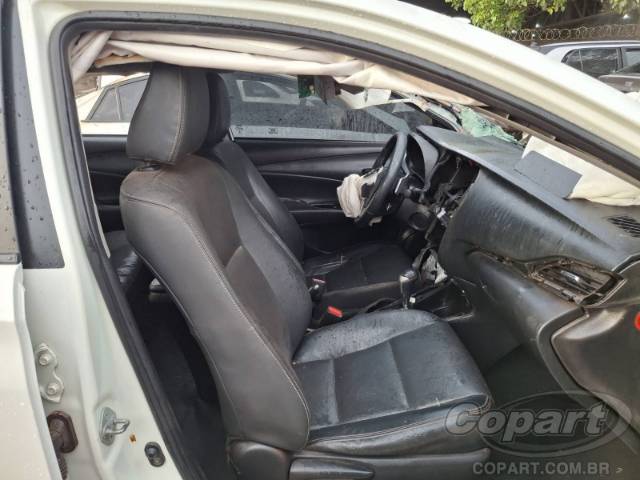 2020 TOYOTA YARIS SEDA 