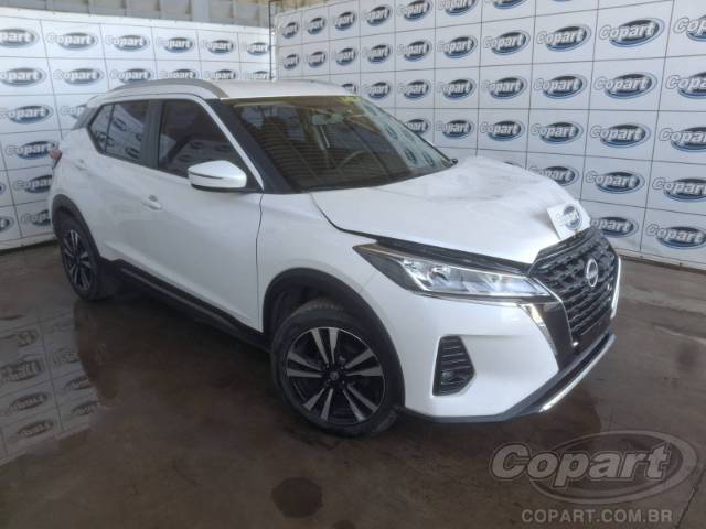2024 NISSAN KICKS 