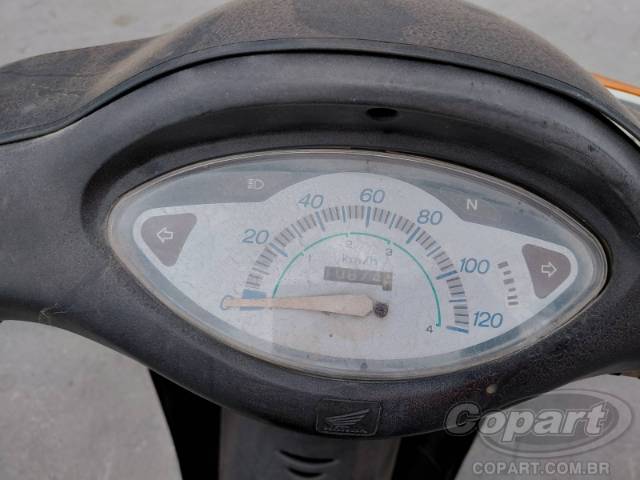 2005 HONDA C 100 