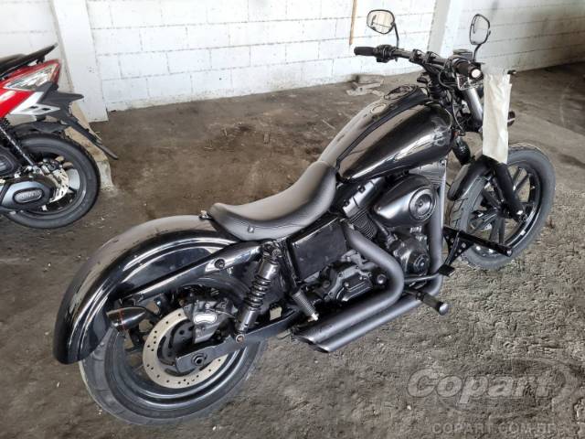 2009 HARLEY-DAVIDSON DYNA 