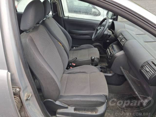 2006 VOLKSWAGEN FOX 