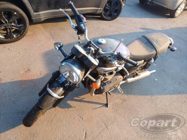 2024 TRIUMPH BONNEVILLE 