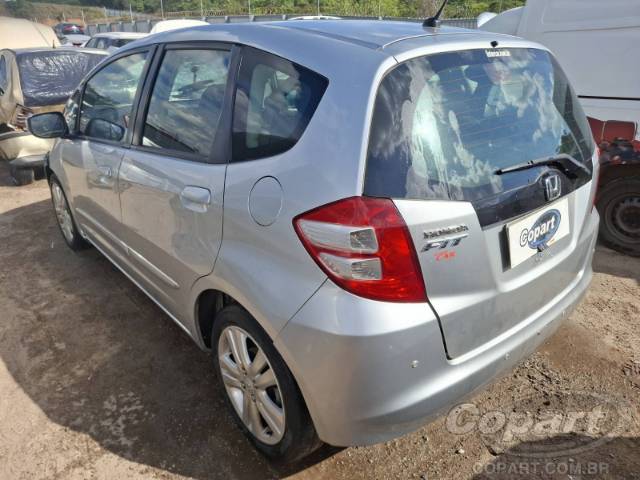 2010 HONDA FIT 