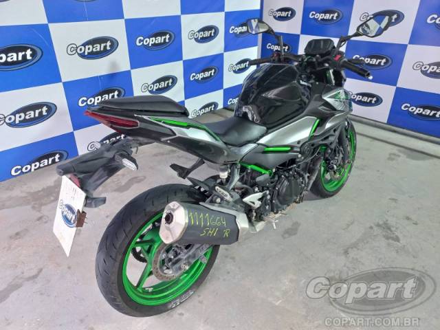 2025 KAWASAKI Z500 