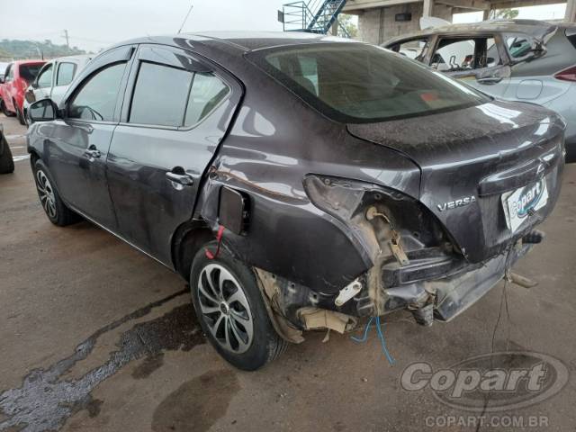 2019 NISSAN VERSA 