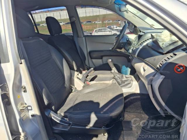 2014 MITSUBISHI L200 TRITON 
