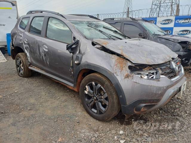2025 RENAULT DUSTER 