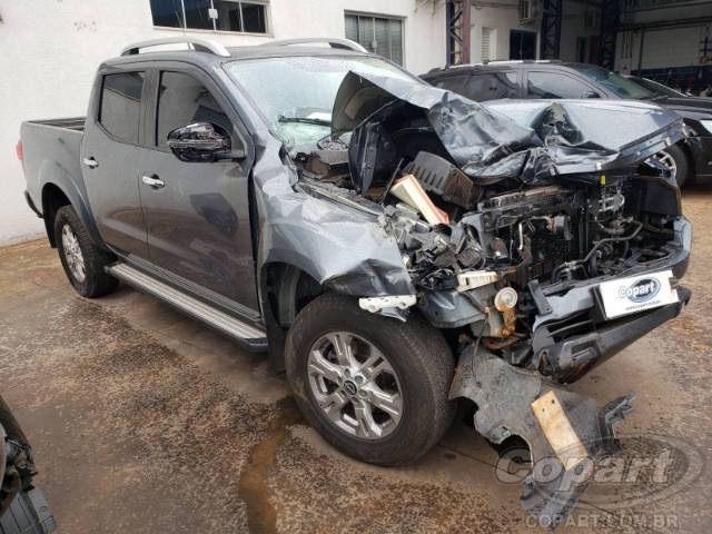 2024 NISSAN FRONTIER CD 