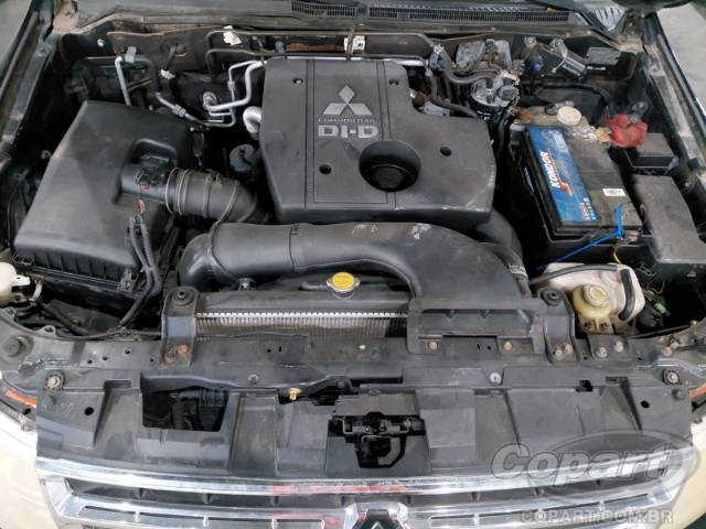 2011 MITSUBISHI PAJERO FULL 