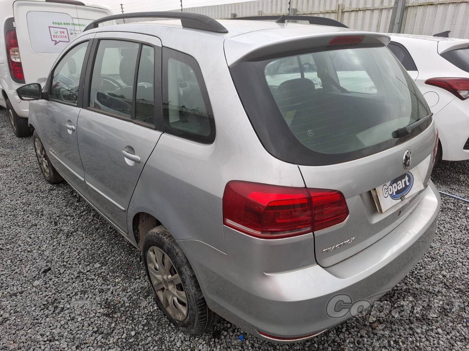 2016 VOLKSWAGEN SPACEFOX — foto 3 de 10