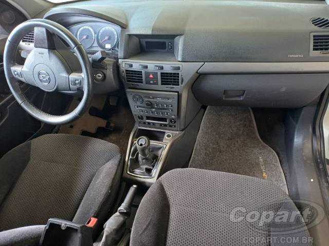 2011 CHEVROLET VECTRA HATCH 