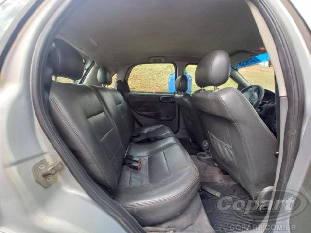 2004 CHEVROLET CORSA 