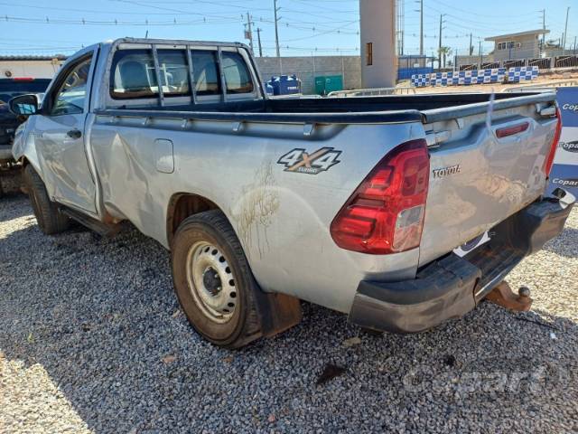 2020 TOYOTA HILUX CS 