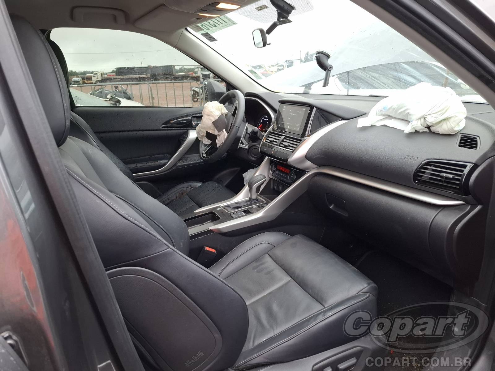 Foto 5: 2025 MITSUBISHI ECLIPSE CROSS