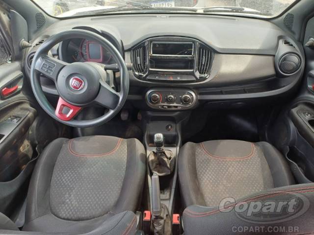 2015 FIAT UNO 