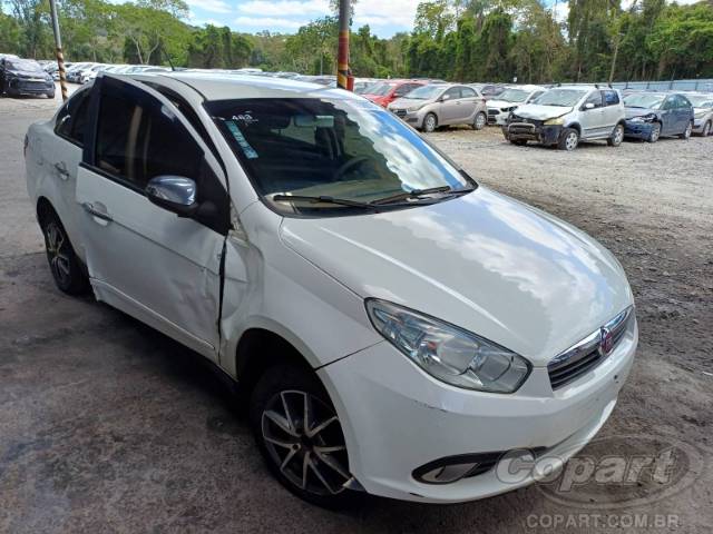 2015 FIAT GRAND SIENA 