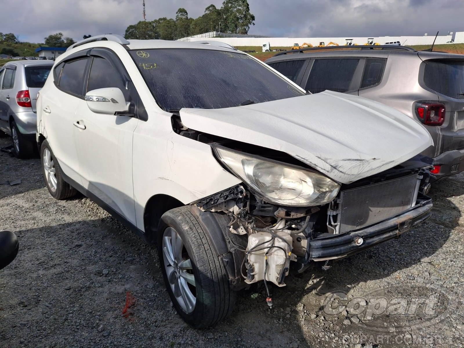 Veículo Hyundai IX35 Hyundai IX35 2.0 2014 Médio Dano Frontal 2014 em leilão