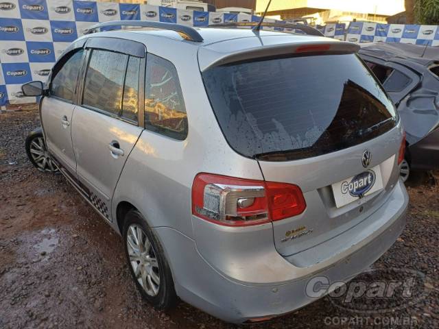 2013 VOLKSWAGEN SPACEFOX 
